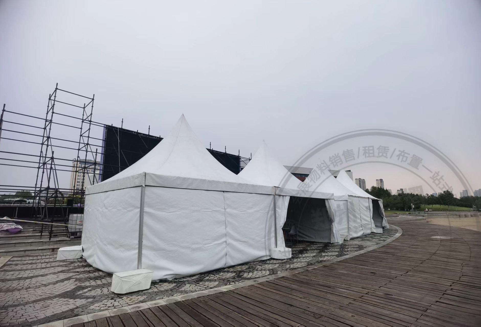 郑州站-一路纯悦健步走活动尖顶篷房出租更衣室篷房租赁
