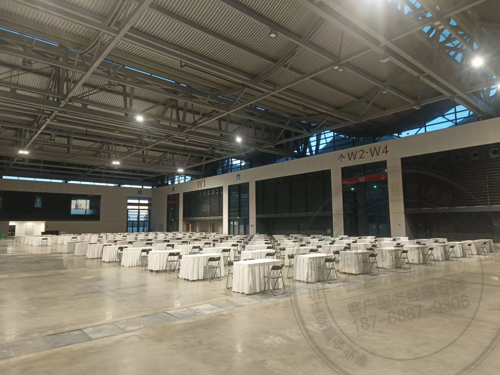河南赛区全球发明大会华熠桌椅供应郑州赛事桌椅出租